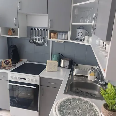 Dora Location * ديبريتْسين