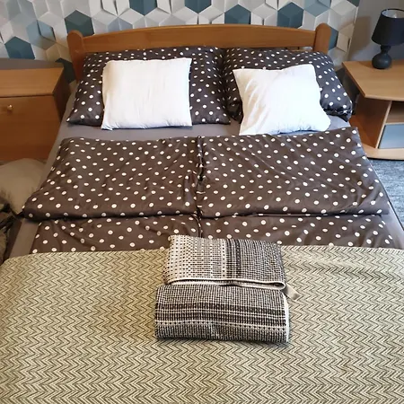 Dóra Location Apartman Debrecen