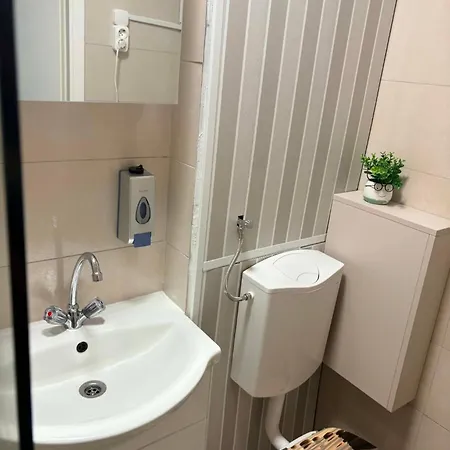 Dora Location * ديبريتْسين